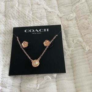 Coach Earring & Necklace Set (NWT)✨